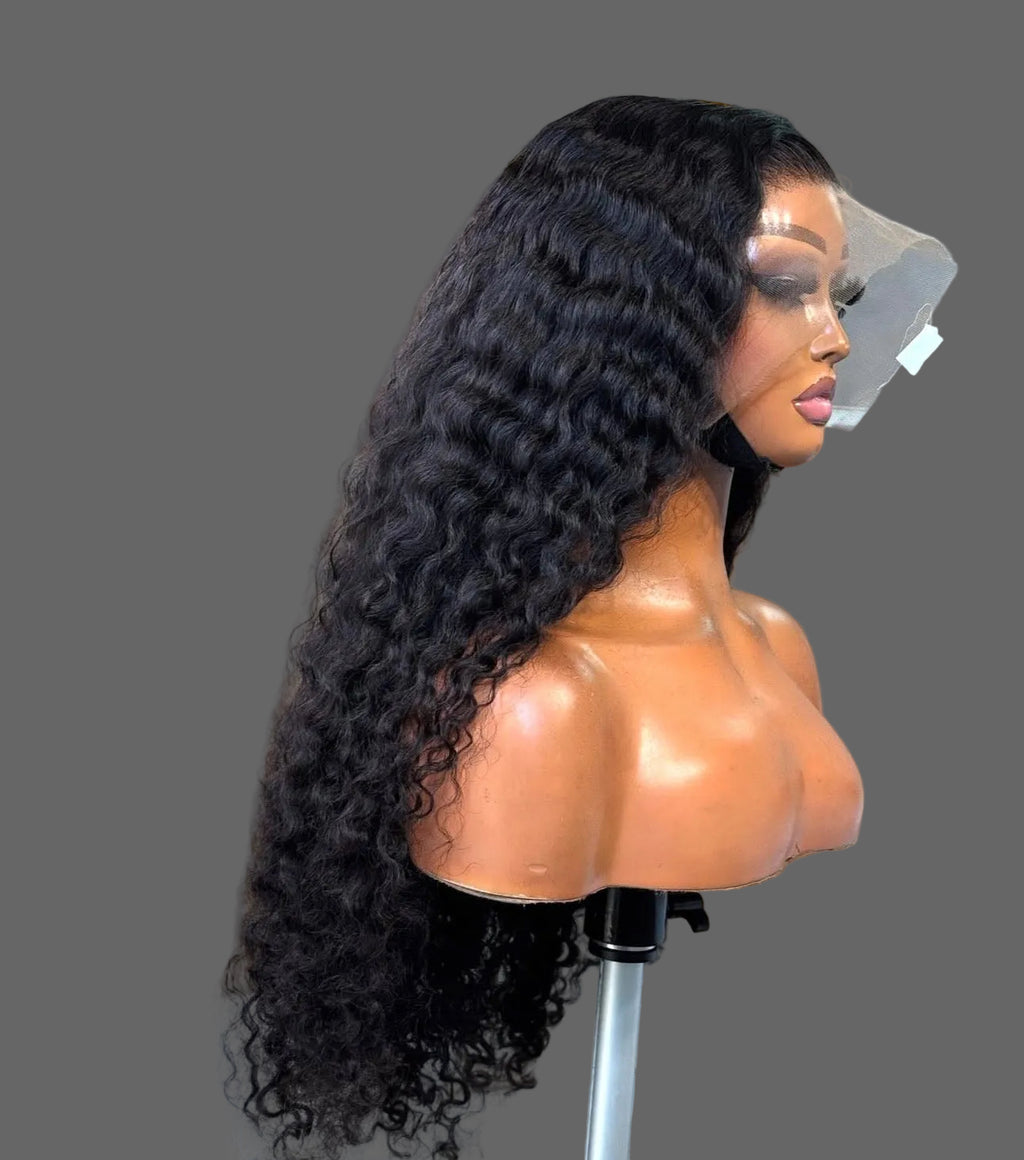 “20” Glueless 13x4 Curly Wig