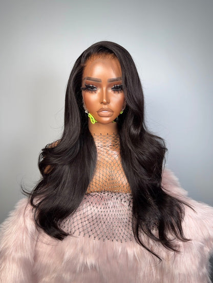 “18inch 13x6 HD Full Frontal Glueless Wig